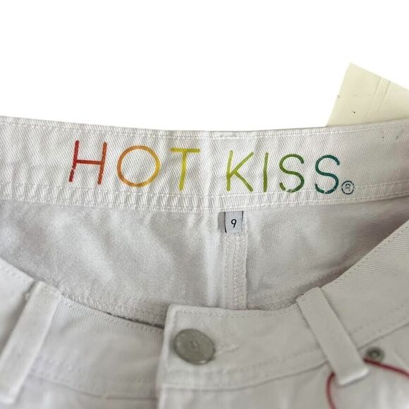 Hot Kiss Jean Shorts Women's Jr Sz 9 White Jorts Mid Rise Distressed Mid… - Picture 2 of 14